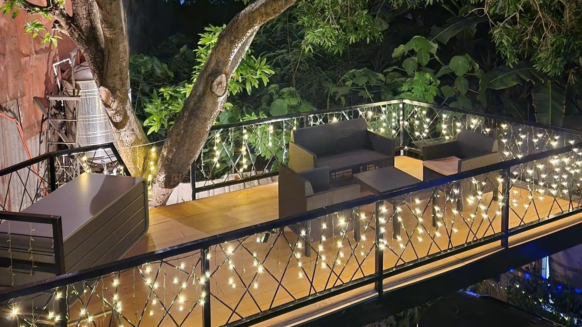 Отель The Loft Unit 5 Davao 0*,