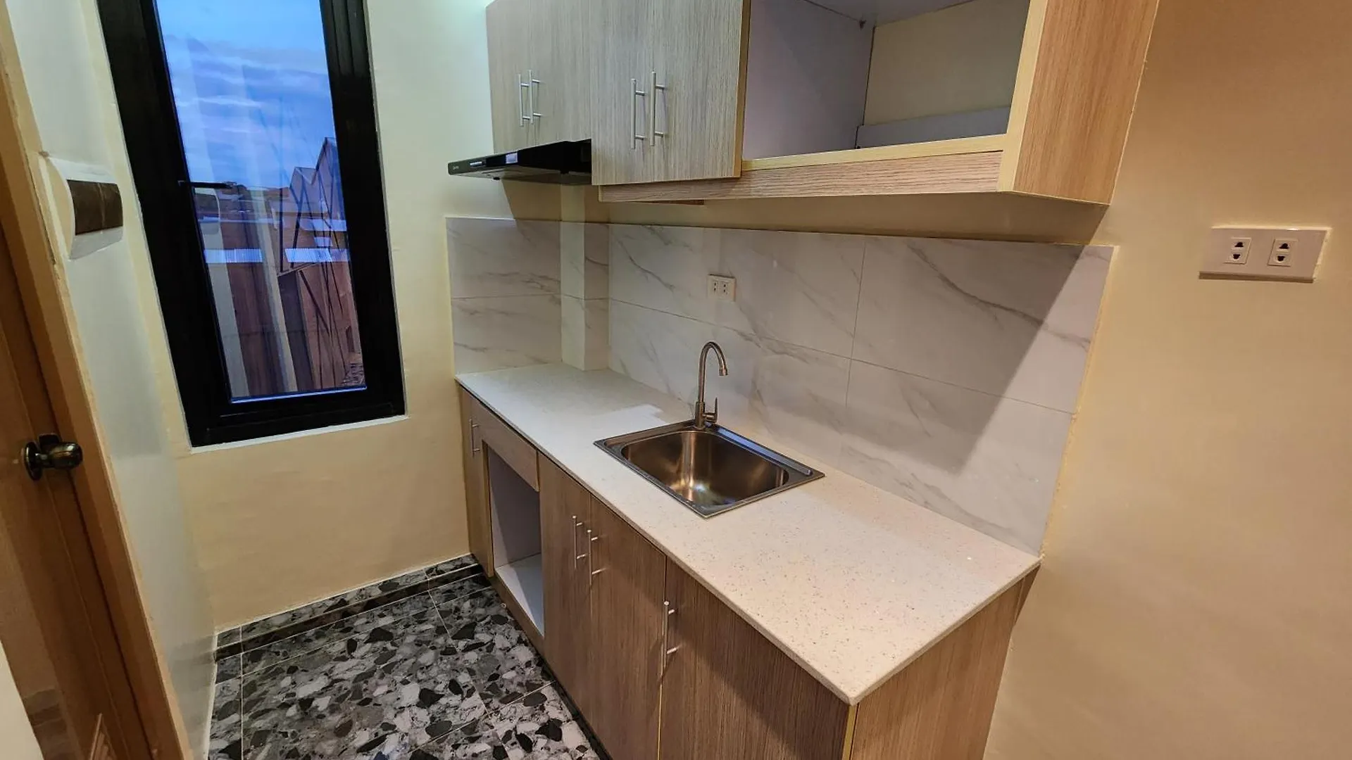 Апартаменты Отель The Loft Unit 5 Davao